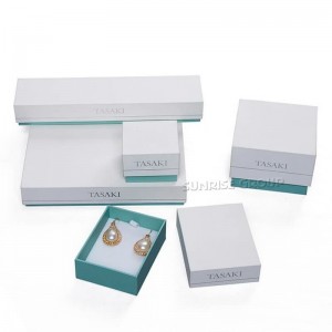 Zelený tisk prsten balení náhrdelník šperky dárkové krabičce